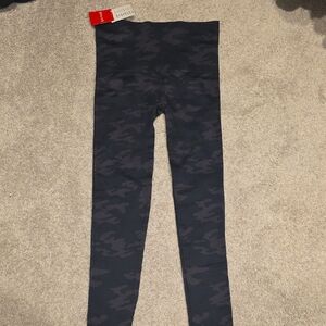 Womens Camo Leggings